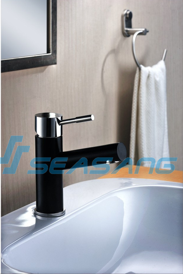 Grifo de color negro para lavabo de ba&ntilde;o de fundici&oacute;n s&oacute;lida de acero inoxidable