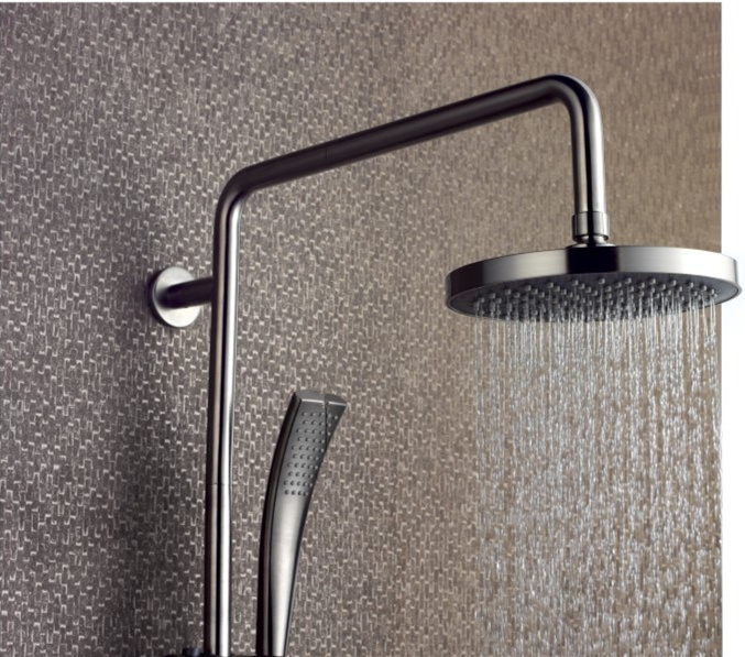 Juego de ducha de mano de ba&ntilde;o de lluvia de acero inoxidable con marca de agua